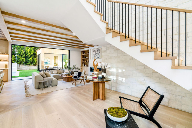 14723 Hartsook St modern-wohnbereich
