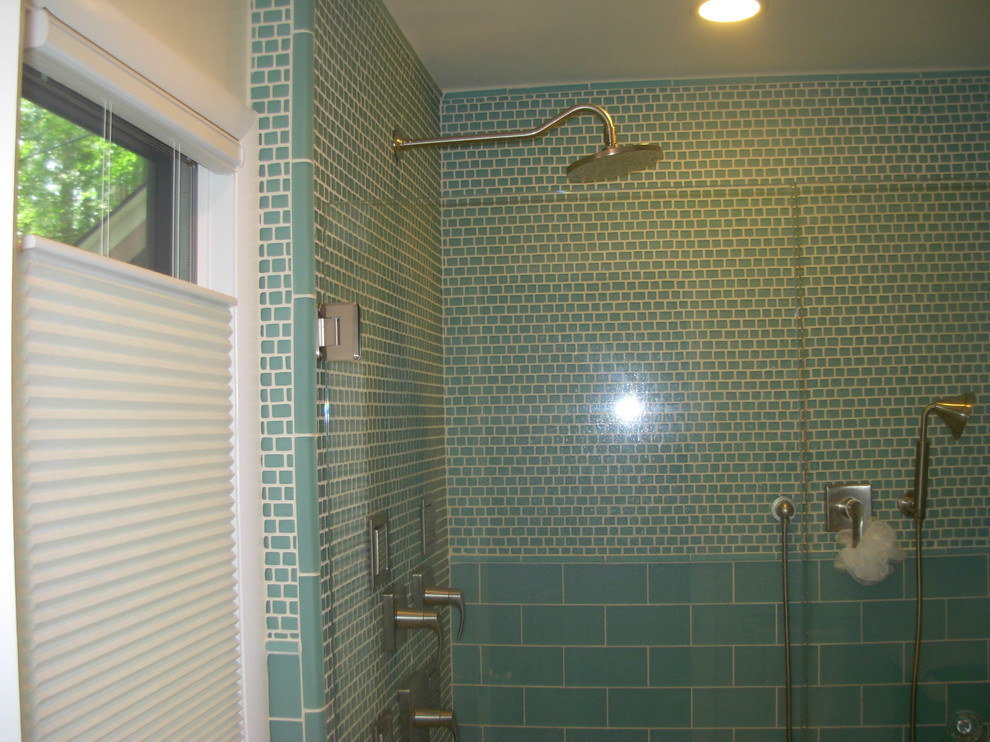 Inspiration for a beach style bathroom in Baltimore.