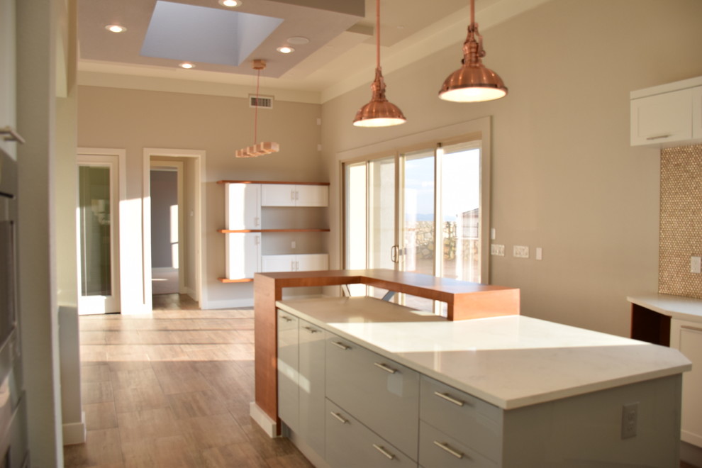 Home design - transitional home design idea in Austin