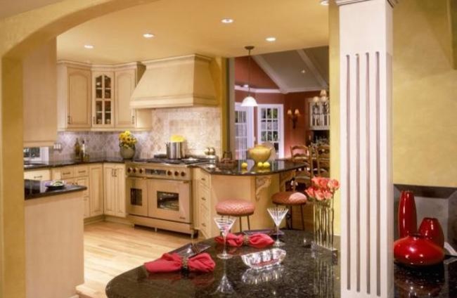Inspiration for a transitional home design remodel in Orange County