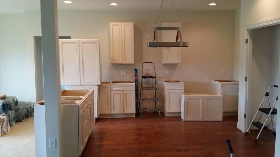Example of a transitional kitchen design in Birmingham