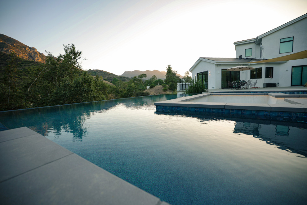 Agoura Hills New Build - Lobo Canyon