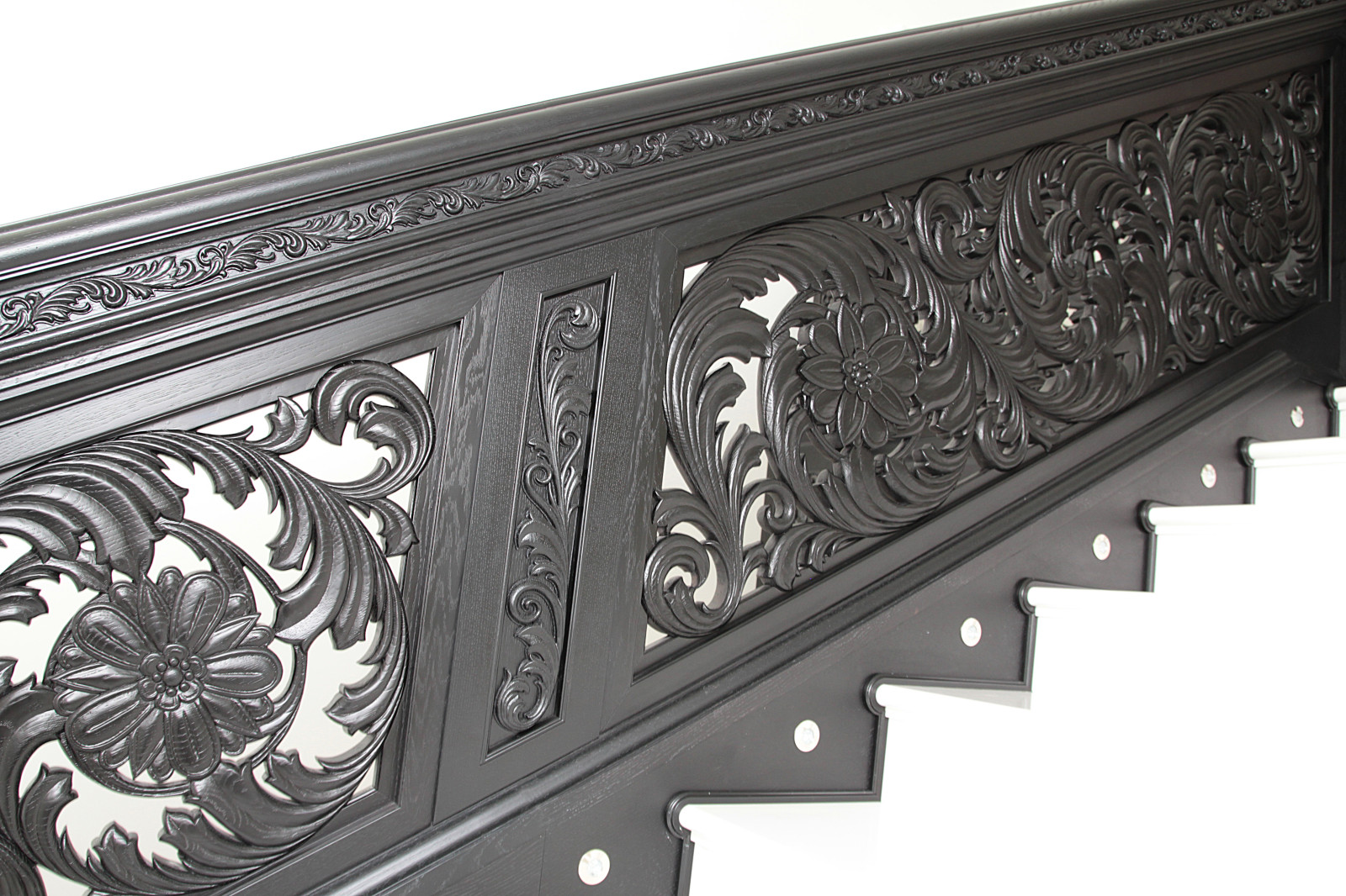 Резиденция в Горках-8. Лестница.