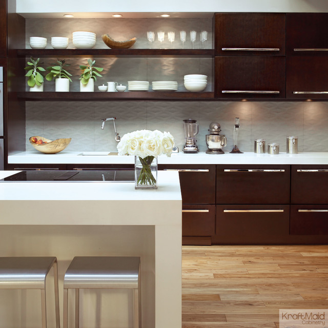 Kraftmaid Quartersawn Cherry Cabinetry In Peppercorn