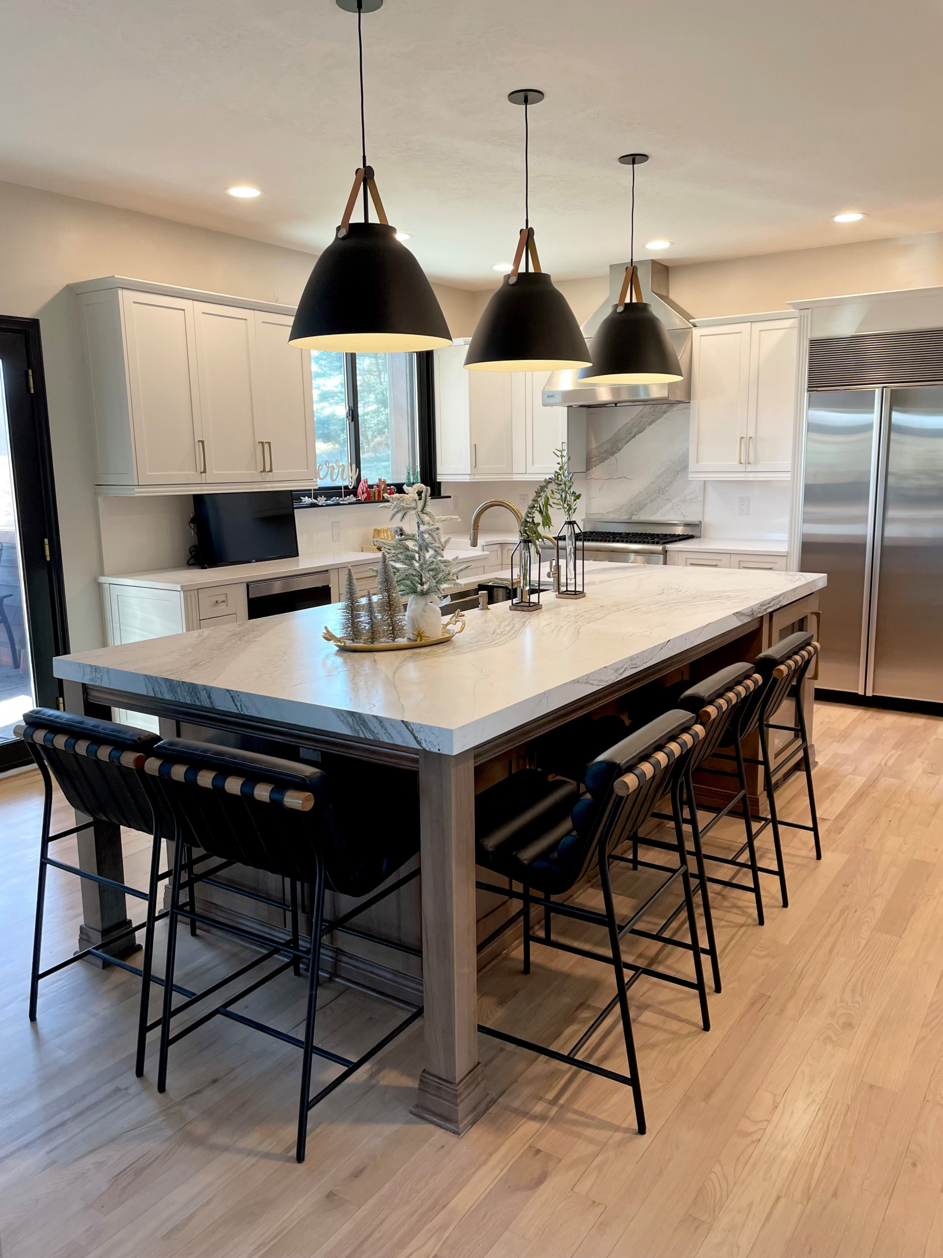 Modern Contemporary Kitchen