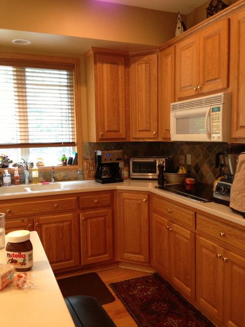 Traditional White Kitchen - Eagan klassisch