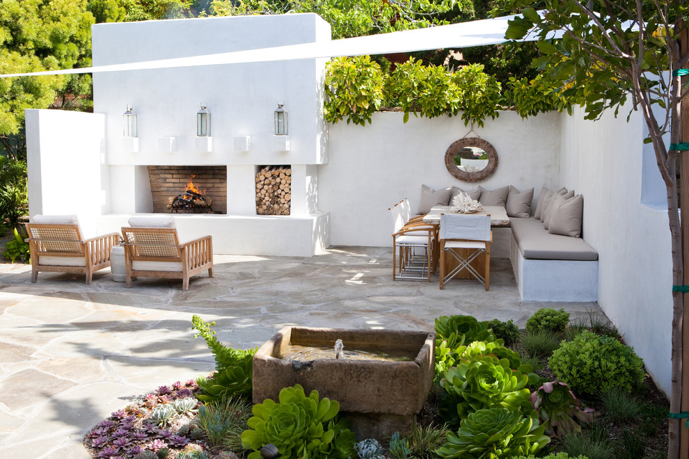 Minimalist home design photo in Los Angeles