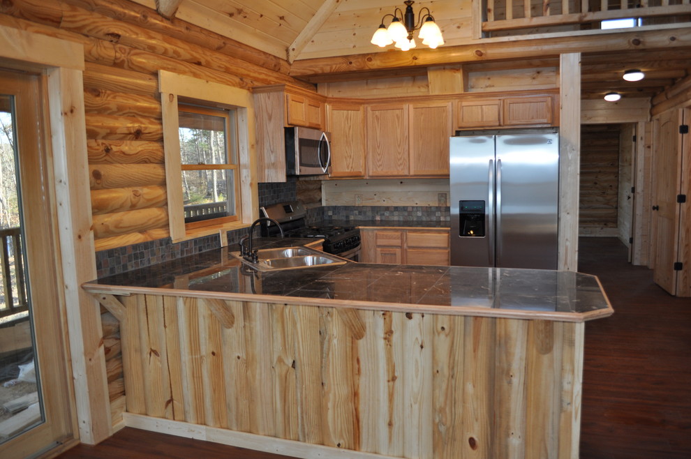 Kitchen - rustic kitchen idea in Austin