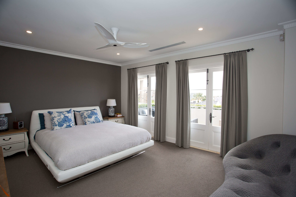 Photo of a transitional bedroom in Sydney.