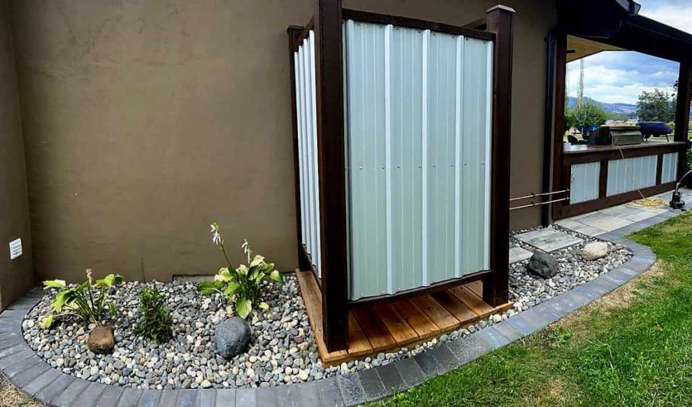 Britton Outdoor Kitchen and Shower