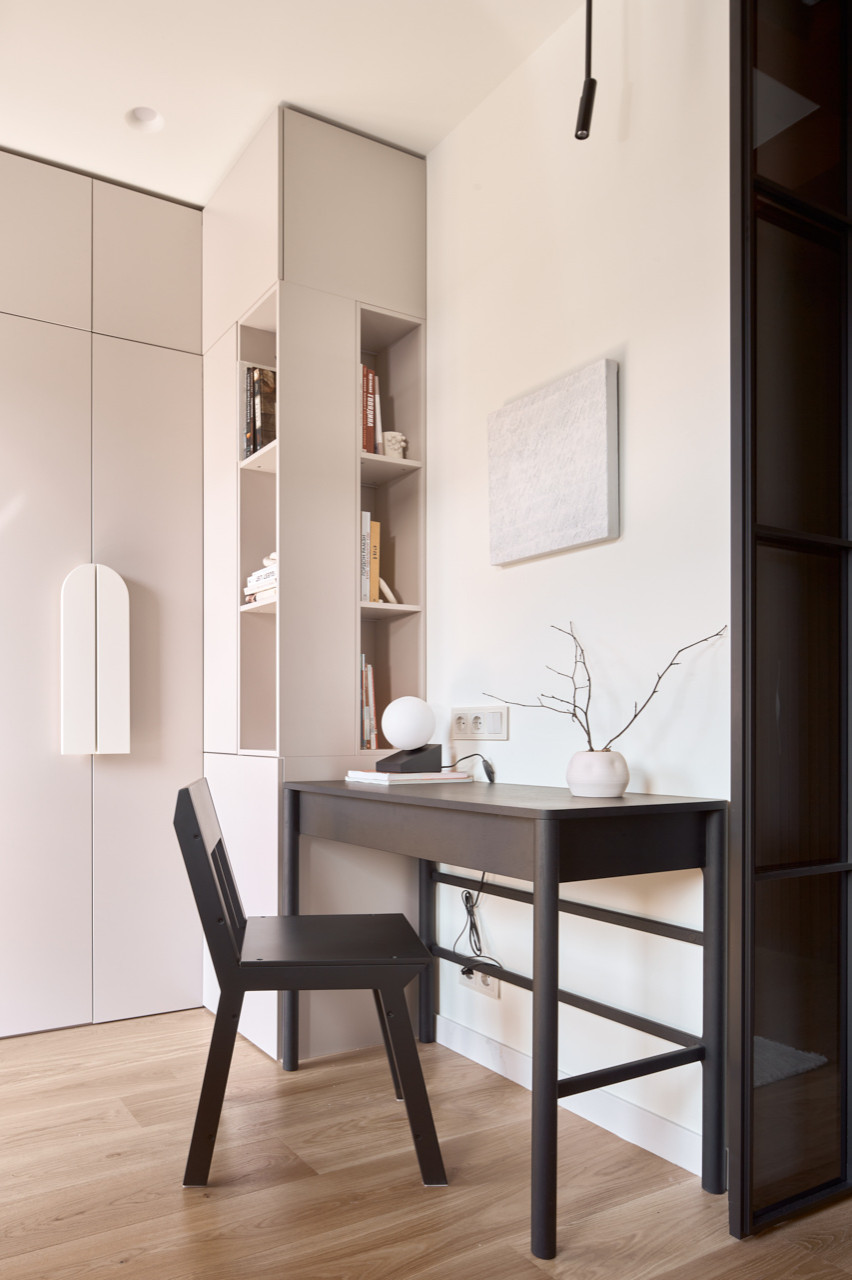 Спальня с багровым порталом