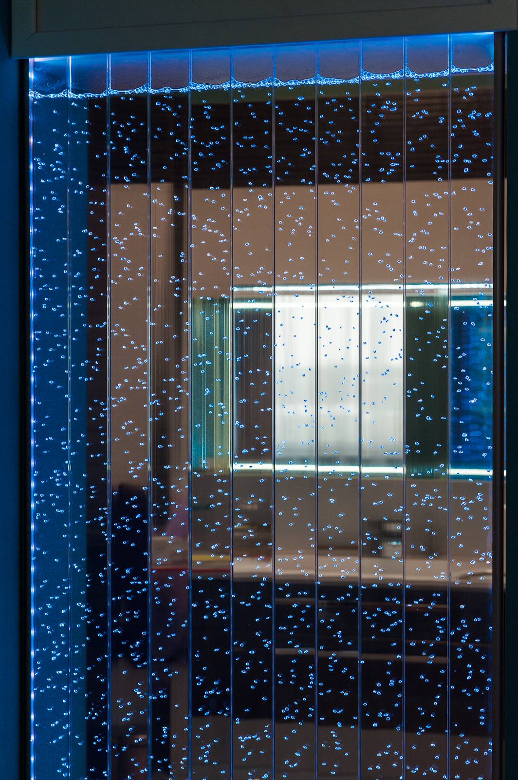 В цветах моря