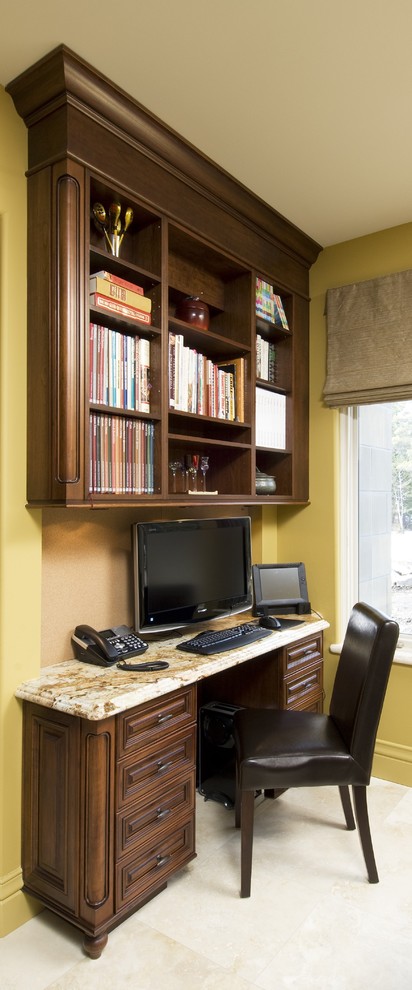 Design ideas for a traditional home office in Ottawa.