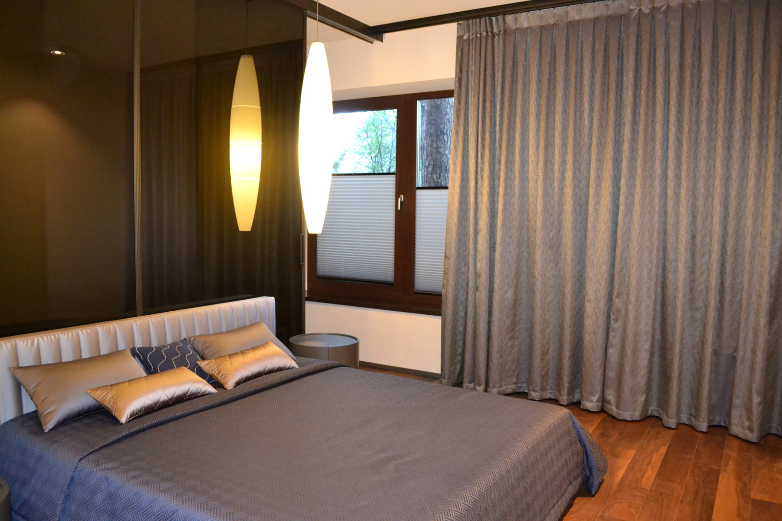 Спальня в синих оттенках