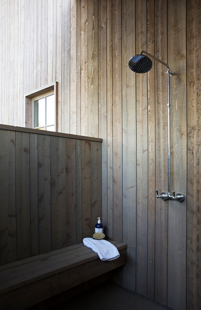 Inspiration for a country bathroom in San Francisco.