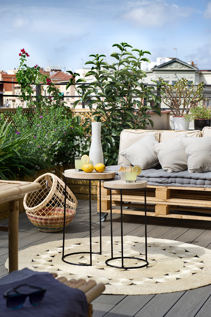 Un templo para la familia terrenal mediterranean-terrace
