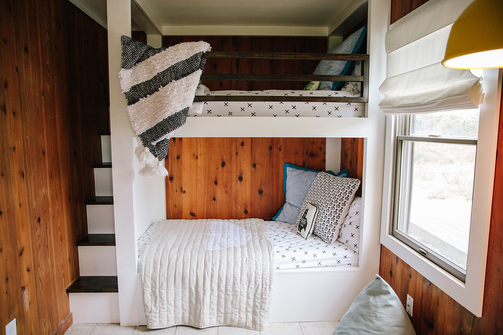 Bedroom - rustic bedroom idea