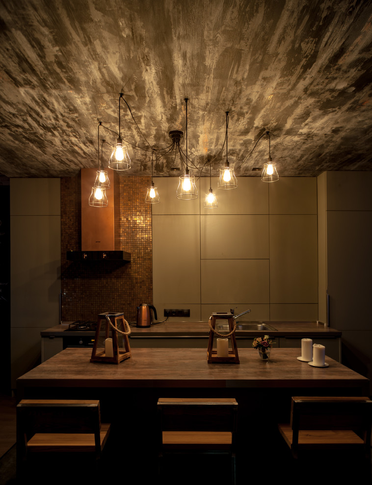 Дом с четырьмя лестницами