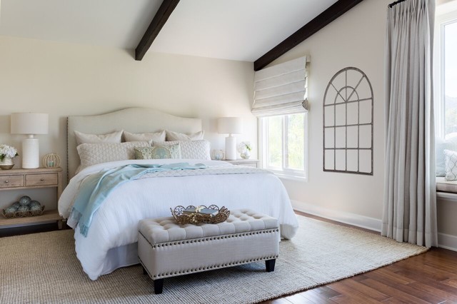 Calabasas Light and Bright Master Retreat clasico-renovado-dormitorio