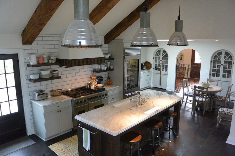 Photo of an eclectic kitchen in Cleveland.