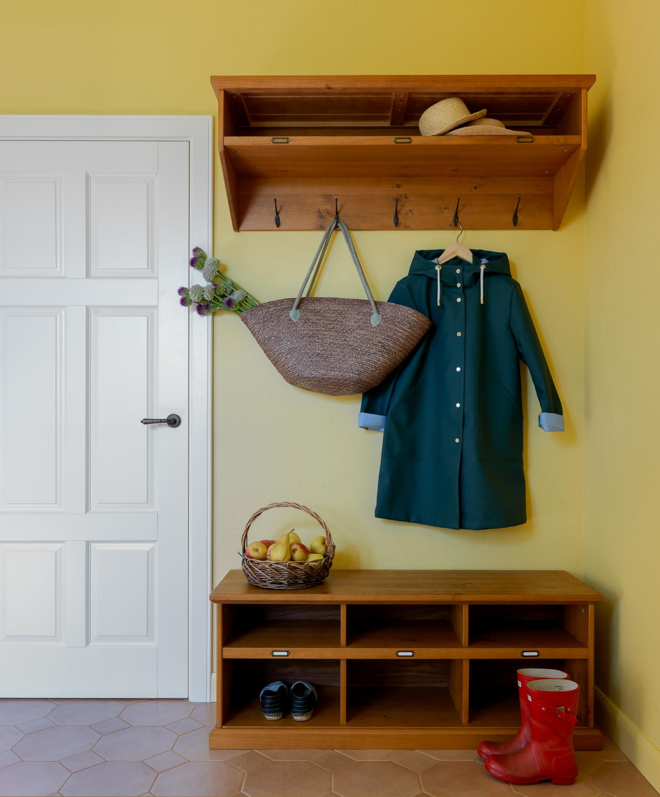 Дом на берегу Клязьминского водохранилища. Прихожая