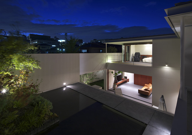 STAGE modern-patio