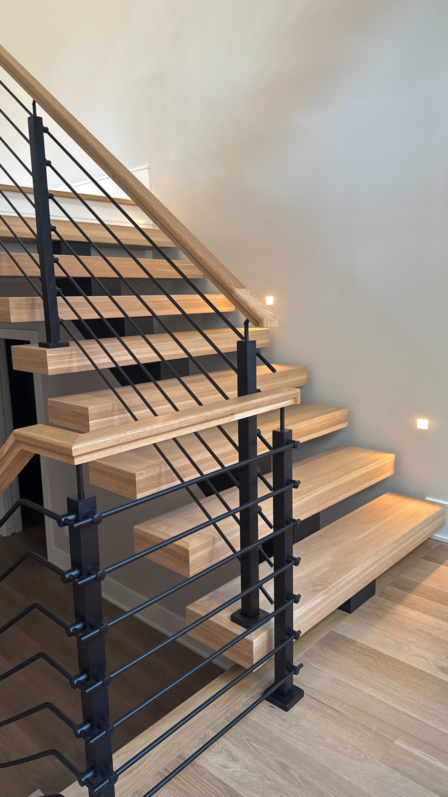 Project #147 | Modern Staircase with Seattle Style Stringer