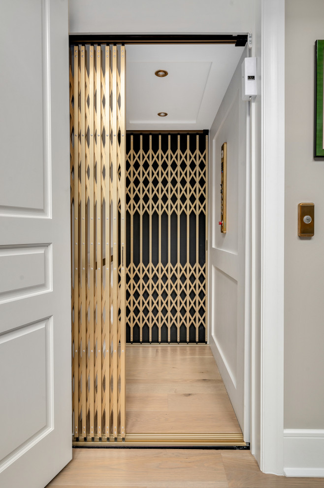 Transitional wine cellar photo in Raleigh