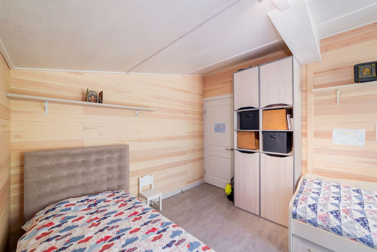 Детская комната с мебелью для двоих детей