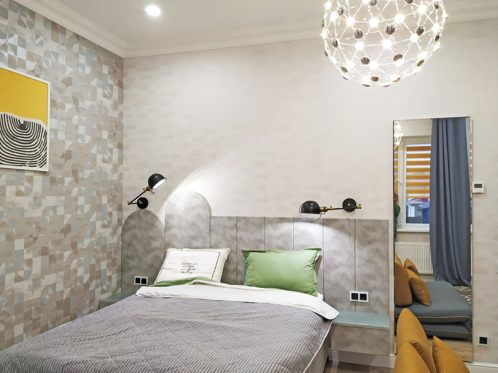 Подростковая комната с элементами лофта