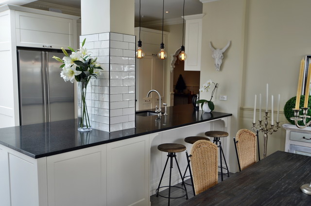 Kitchen Gallery One klassisch-modern-kueche