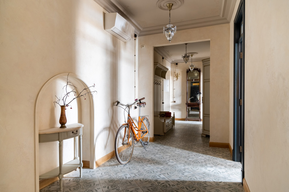 Боровая. Квартира режиссера.