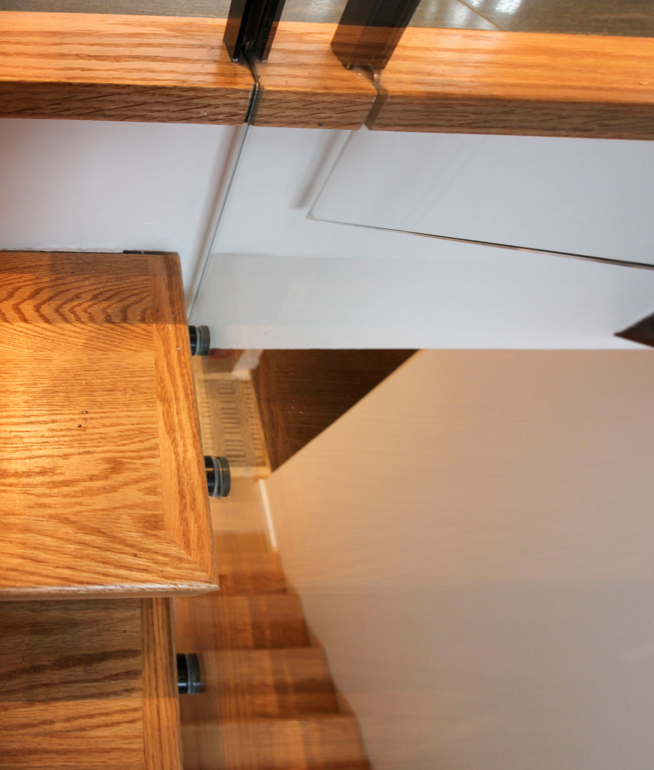 Project #98 | Modern Mono-beam Staircase with Glass Railing