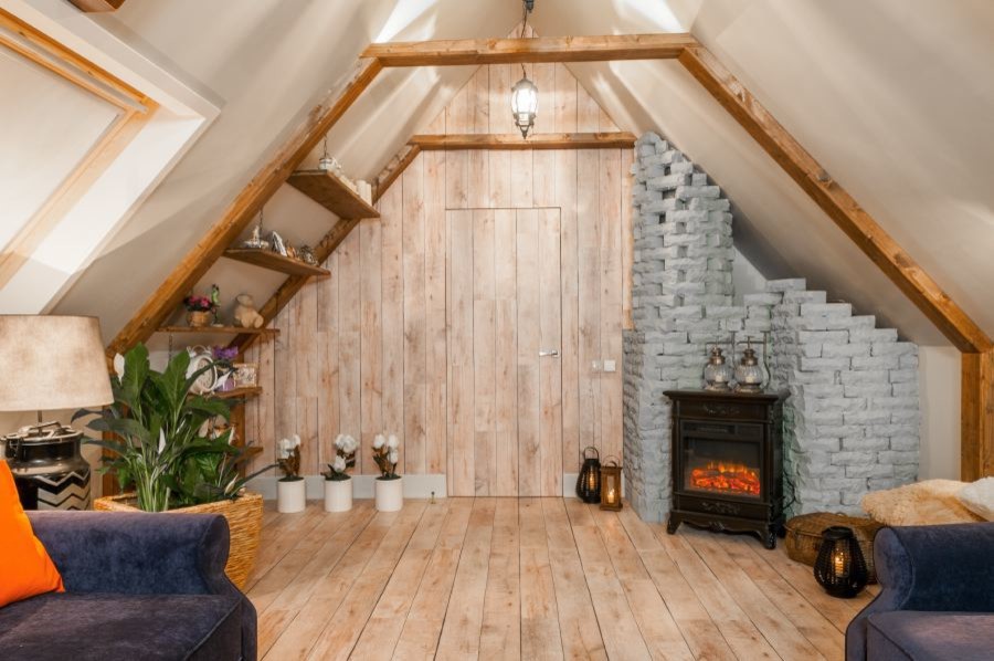 Продолжение пола на стене