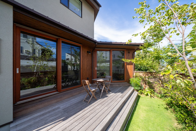 庭 nordico-terraza-y-balcon