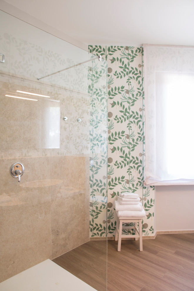 フィレンツェにある高級な広いエクレクティックスタイルのおしゃれな浴室の写真