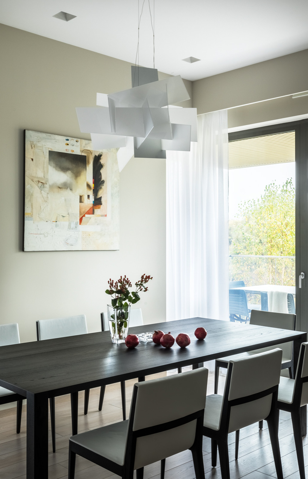 "На своем месте", многокомнатная квартира в жк "Снегири-Эко"