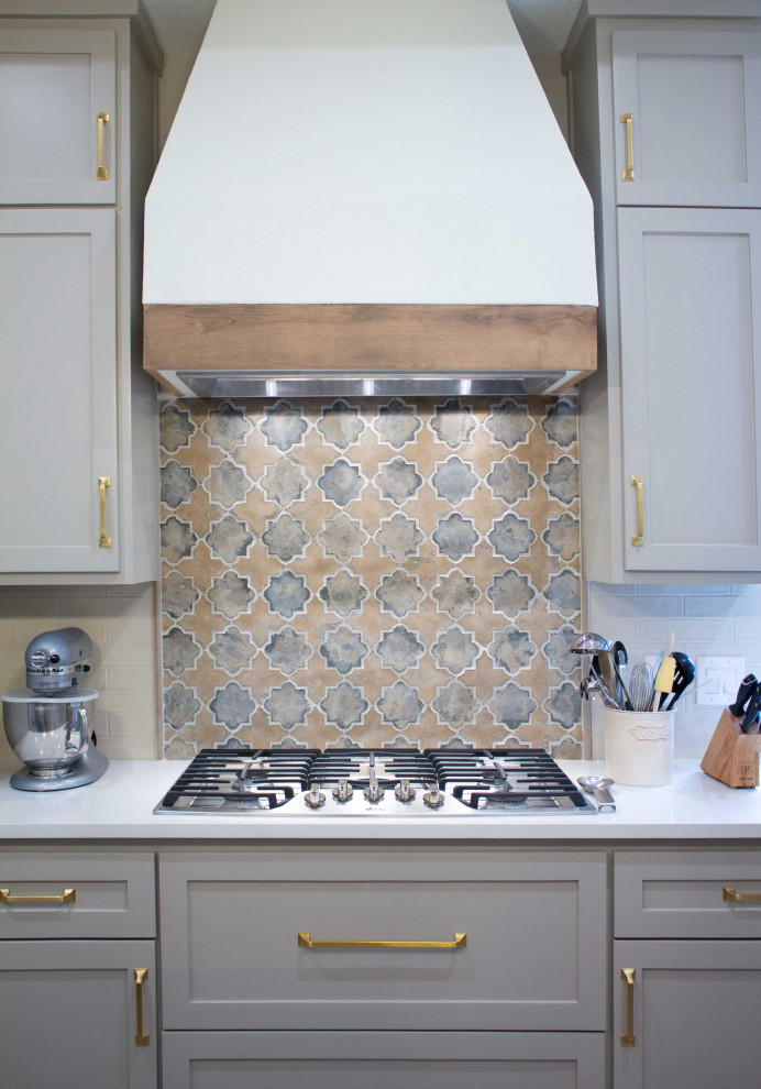 Inspiration for a transitional home design remodel in Austin