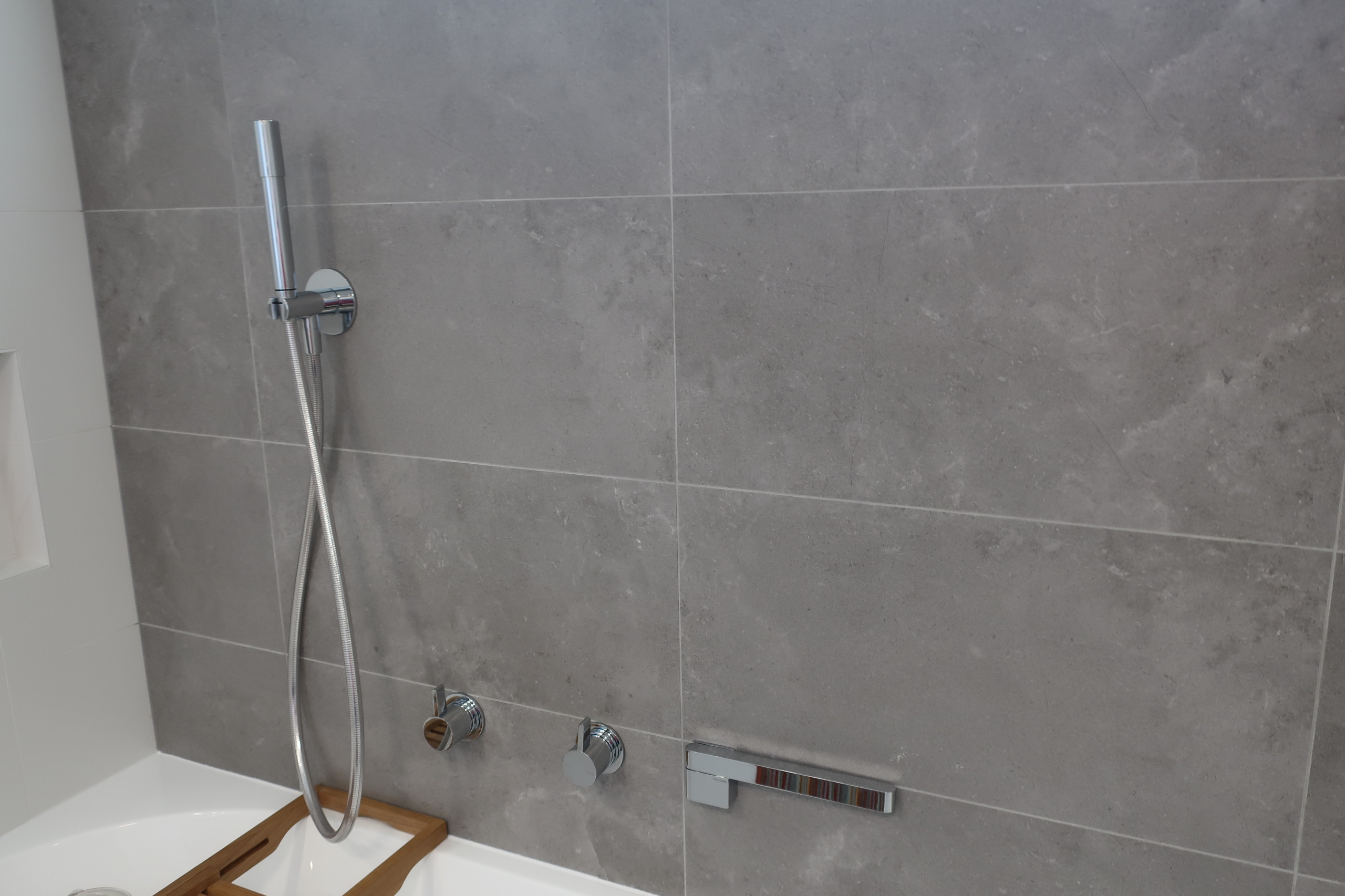 FIX OUR BROKEN BATHROOM PLEASE
