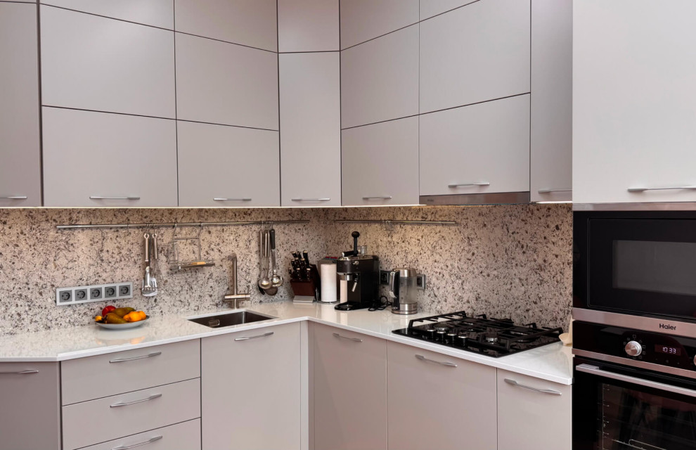 Современная кухня в цвете Серый Кашемир