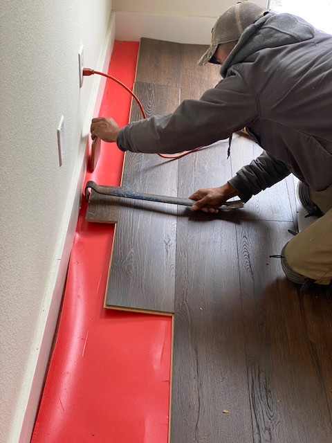 200sf Laminate Floor Install