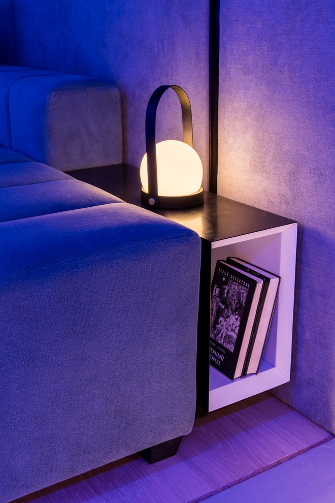 "Белый, серый и графит"