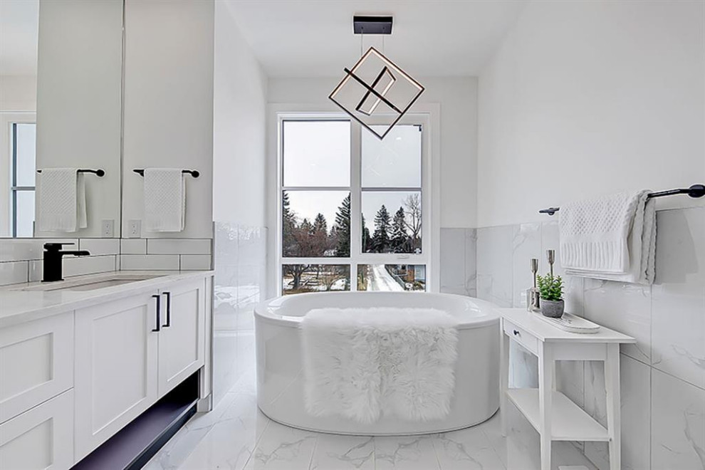 Home design - transitional home design idea in Calgary