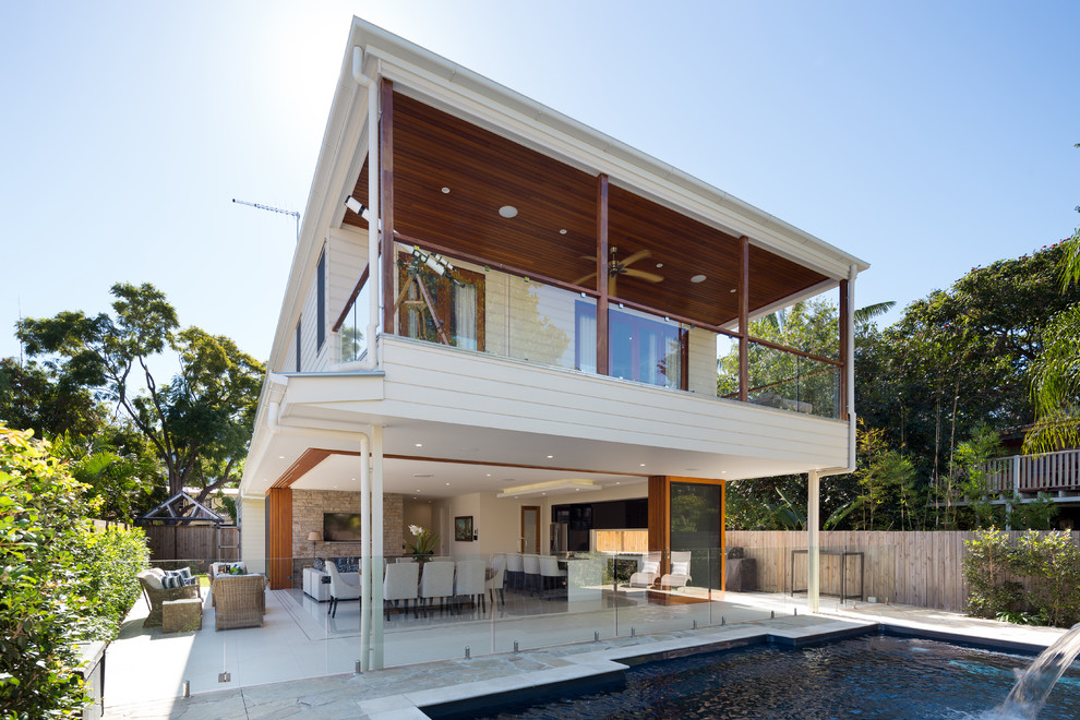 Design ideas for a contemporary exterior in Brisbane.