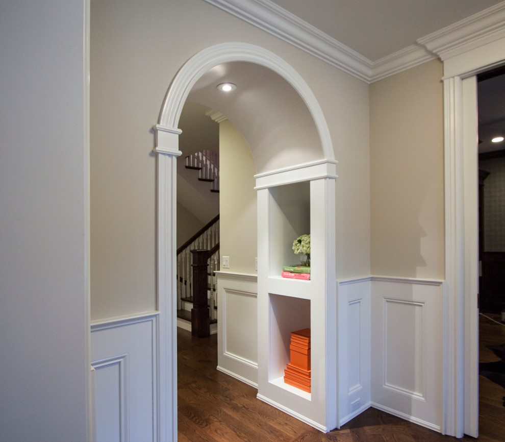 Transitional entryway in Chicago.