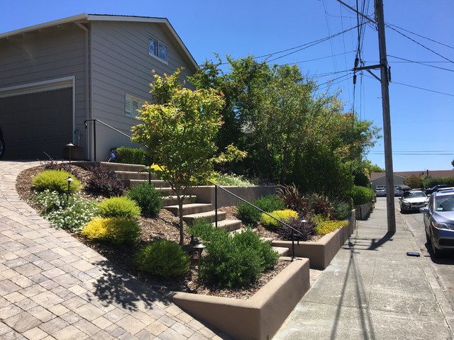 Front Slope modern-house-exterior