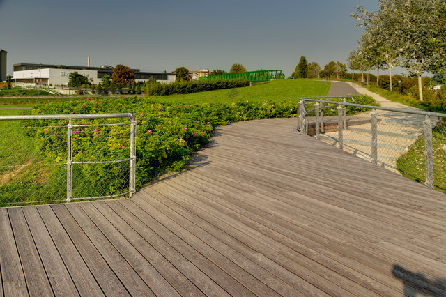 Decking industrial-terraza-y-balcon