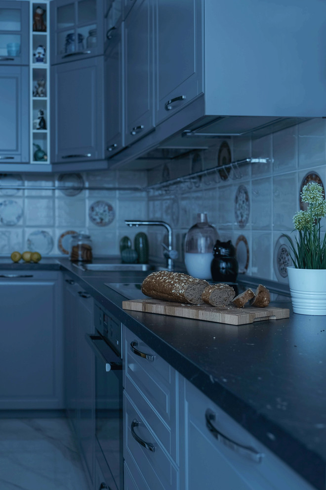 Двухкомнатная квартира для молодой девушки