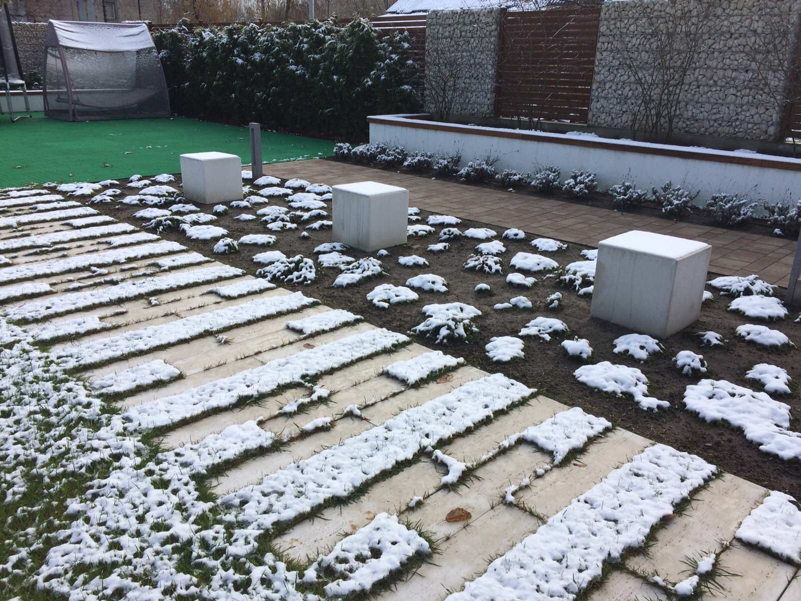 Современный сад для семьи