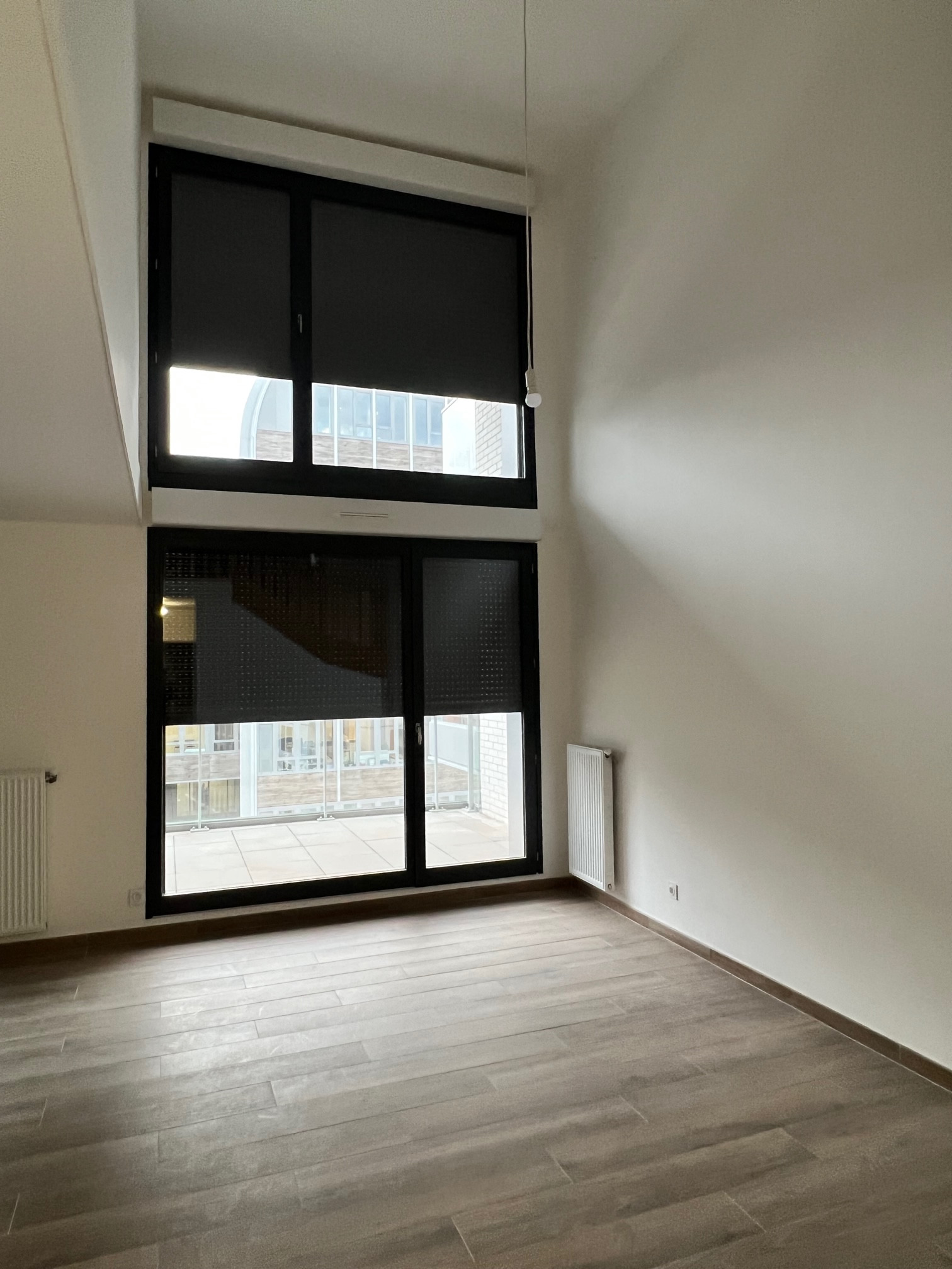 Création d'une mezzanine vitrée